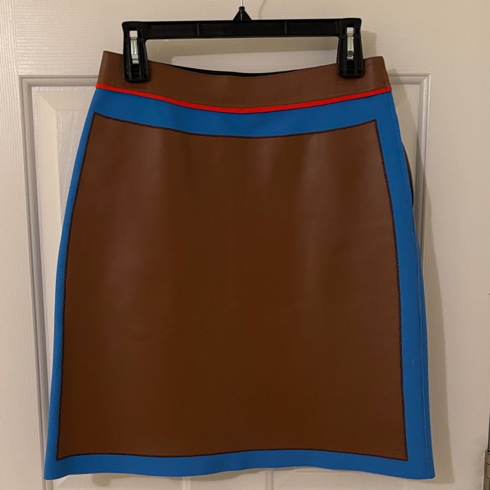 NEW: FENDI Brown and Blue Leather Skirt with red/blue bold design. Classic FENDI